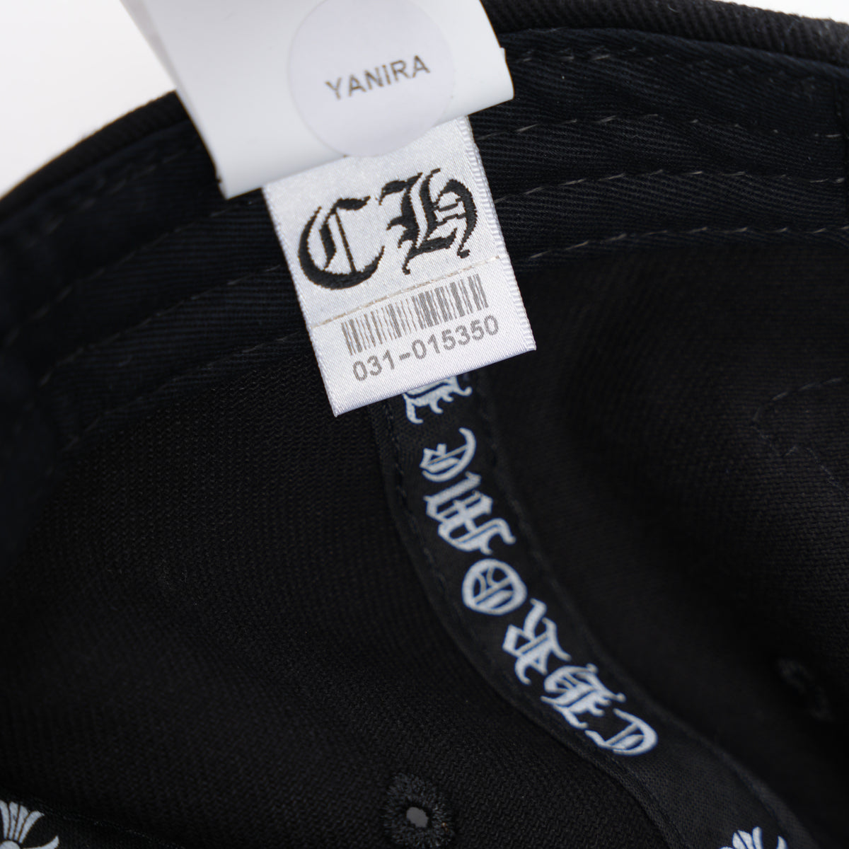 CHROME HEARTS LOGO SCROLL EMBROIDERED HAT