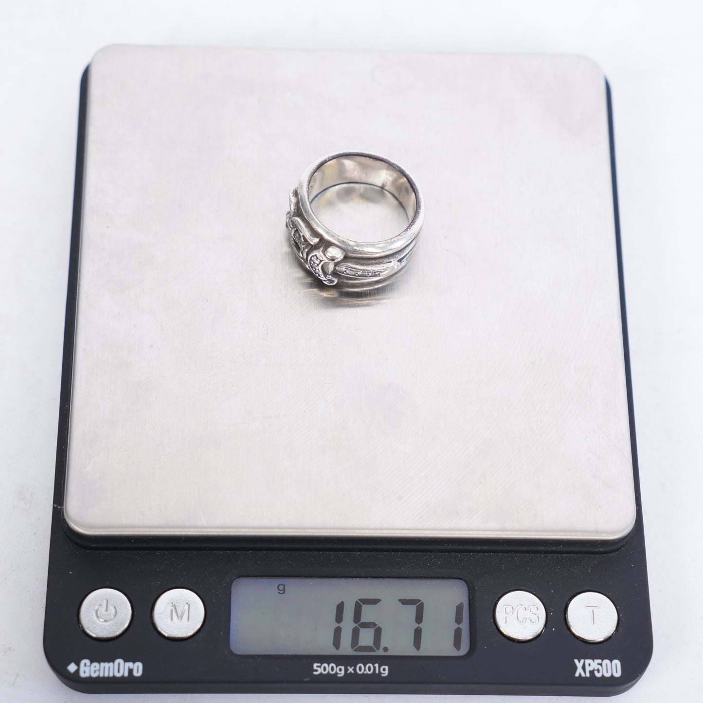 DIAMOND DAGGER RING