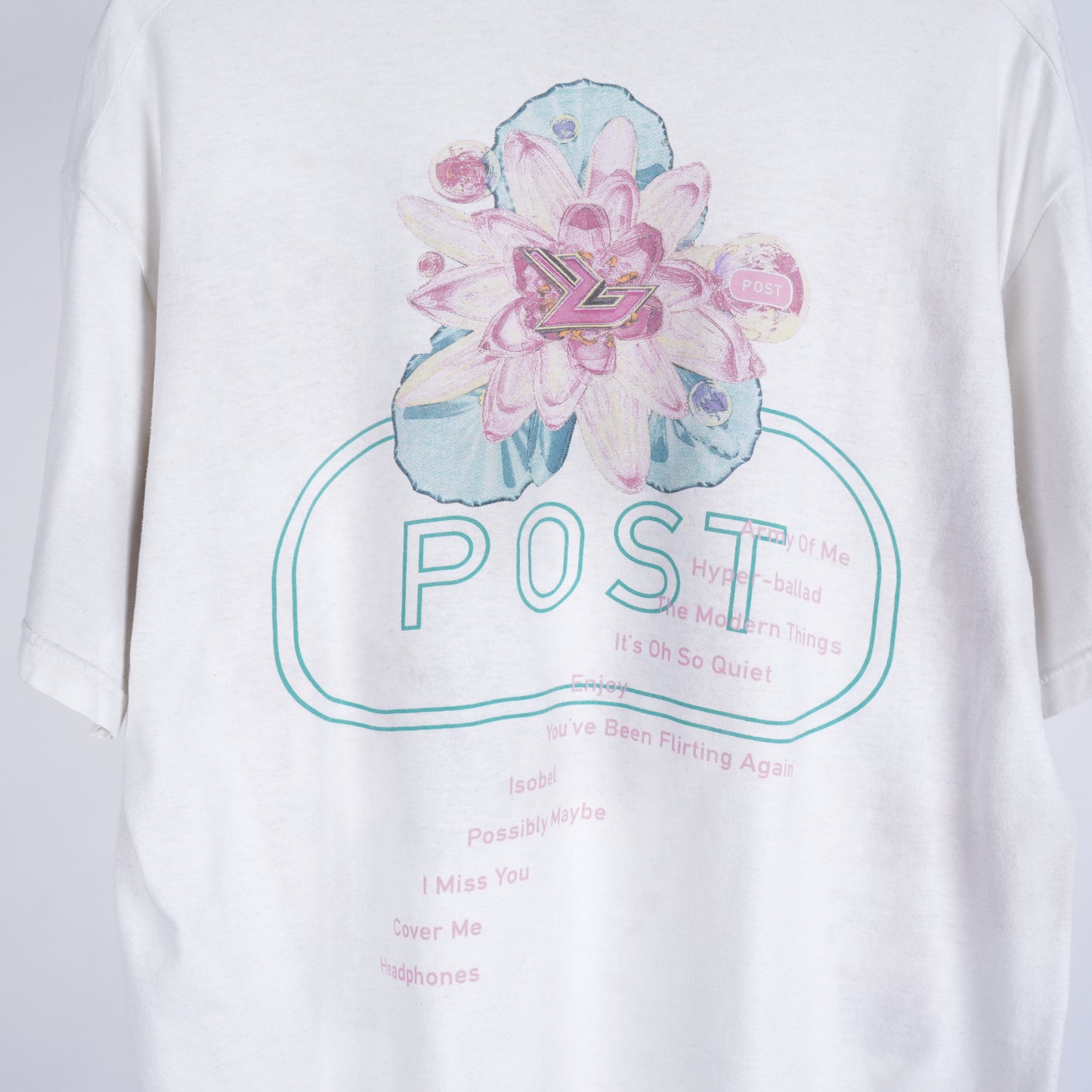 VINTAGE 90'S FADED BJORK POST ALBUM TEE