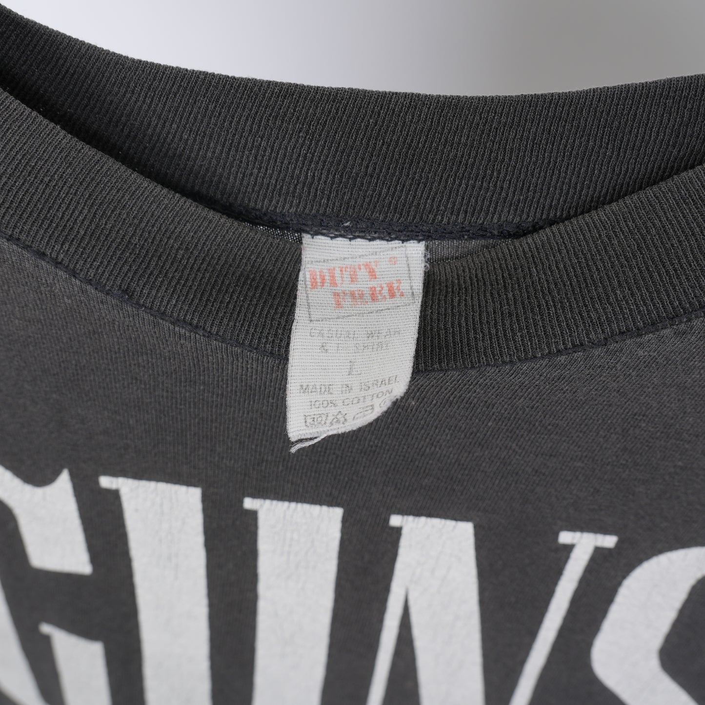 VINTAGE GUNS N ROSES HEBREW BAND TEE
