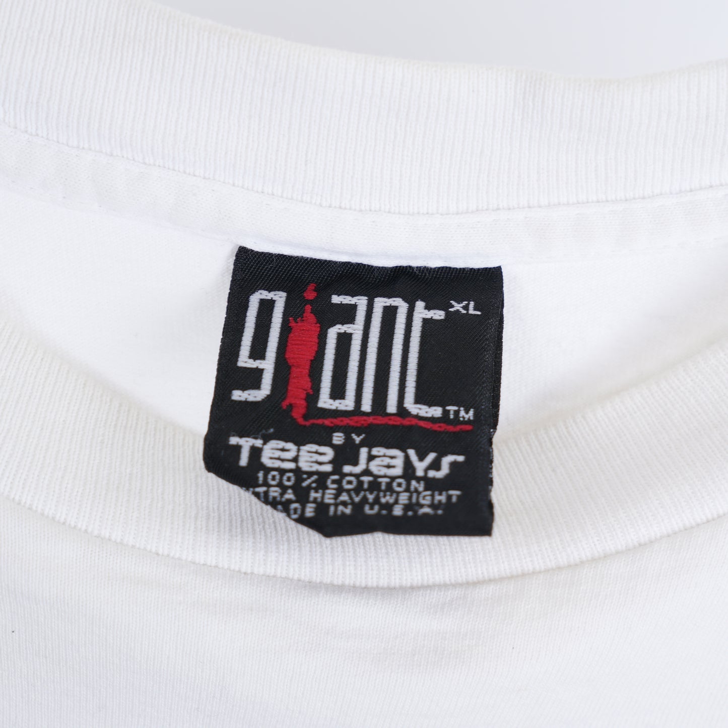 RED HOT CHILI PEPPERS LOGO T-SHIRT