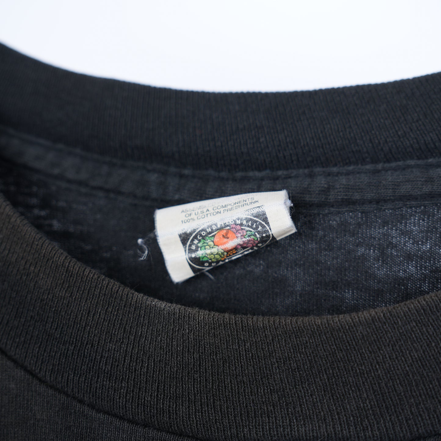 VINTAGE BLACK BLANK POCKET TEE