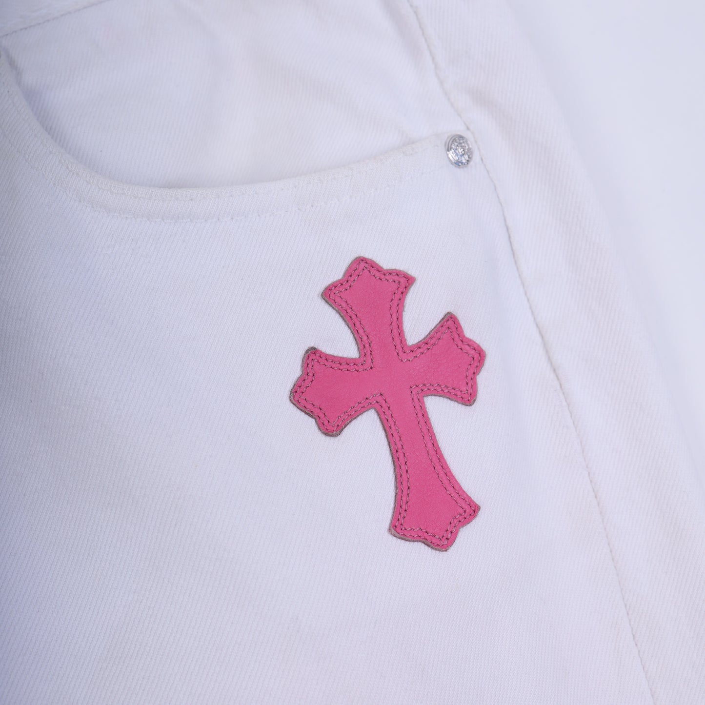 CHROME HEARTS WHITE/PINK PATCH LEVI RHODIUM PLATED