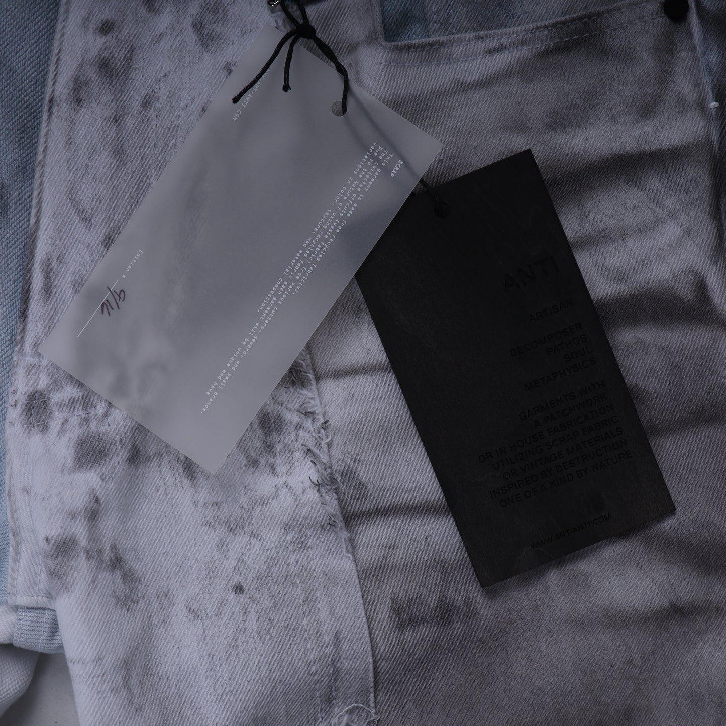 ANT/ANTI WHITE THRASHED DENIM