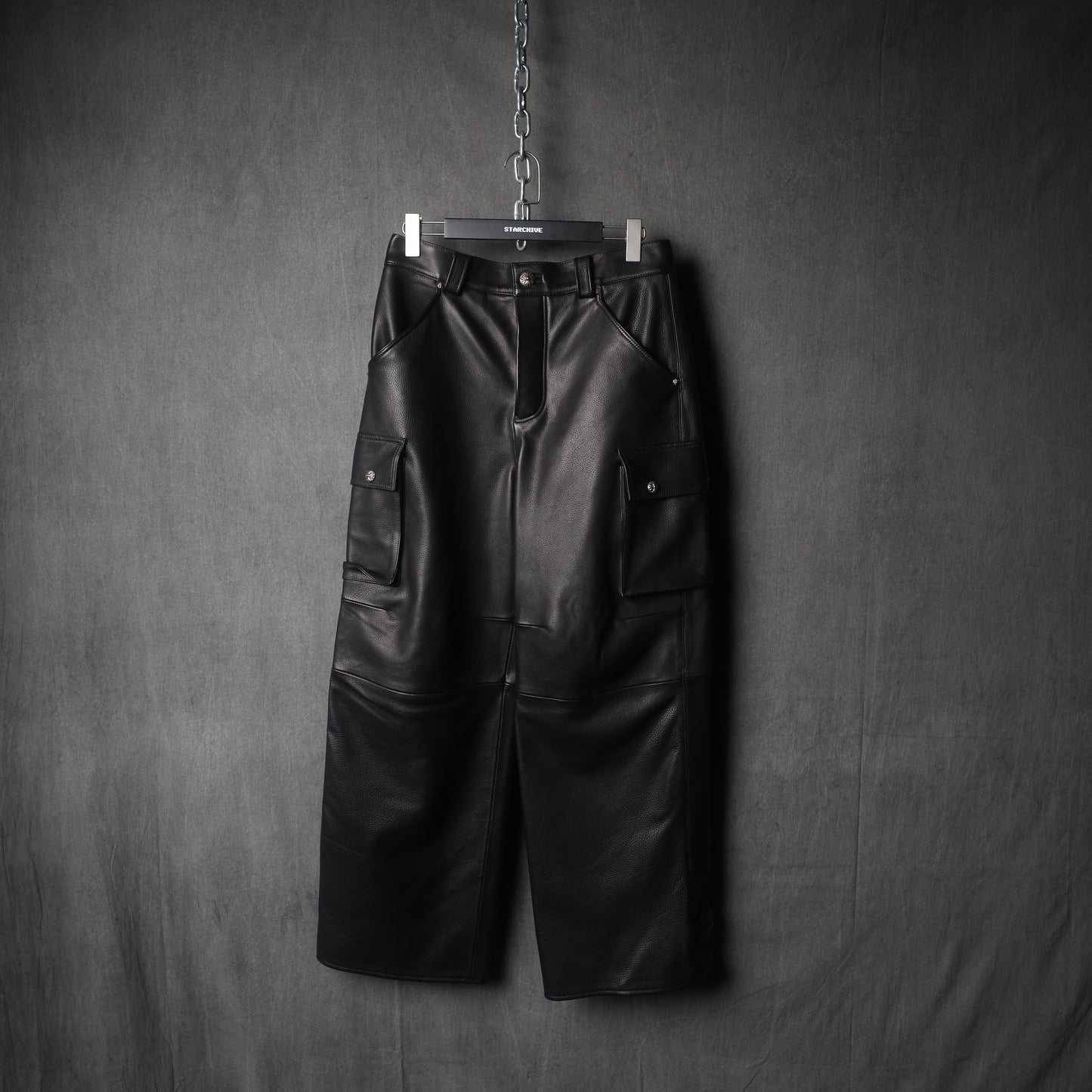 CH ARTICULATE CARGOS BLACK LEATHER