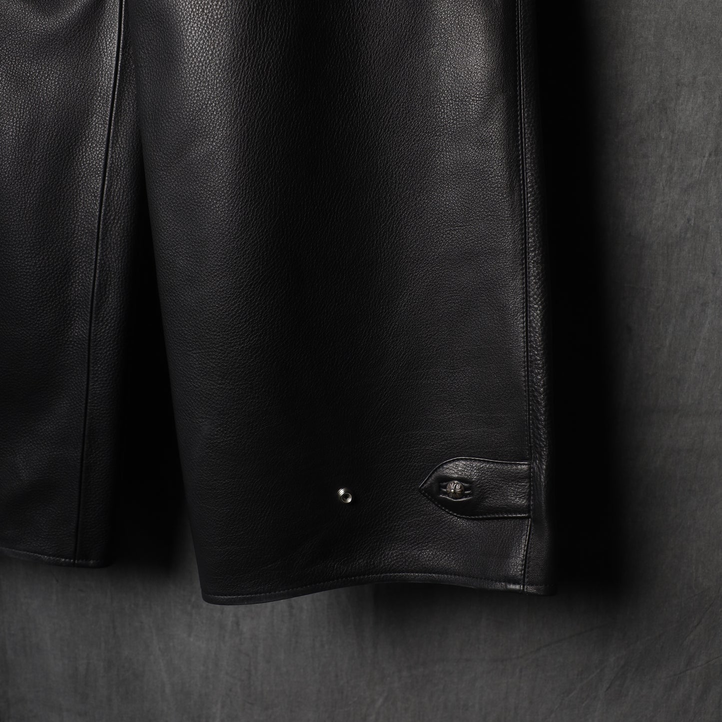 CH ARTICULATE CARGOS BLACK LEATHER