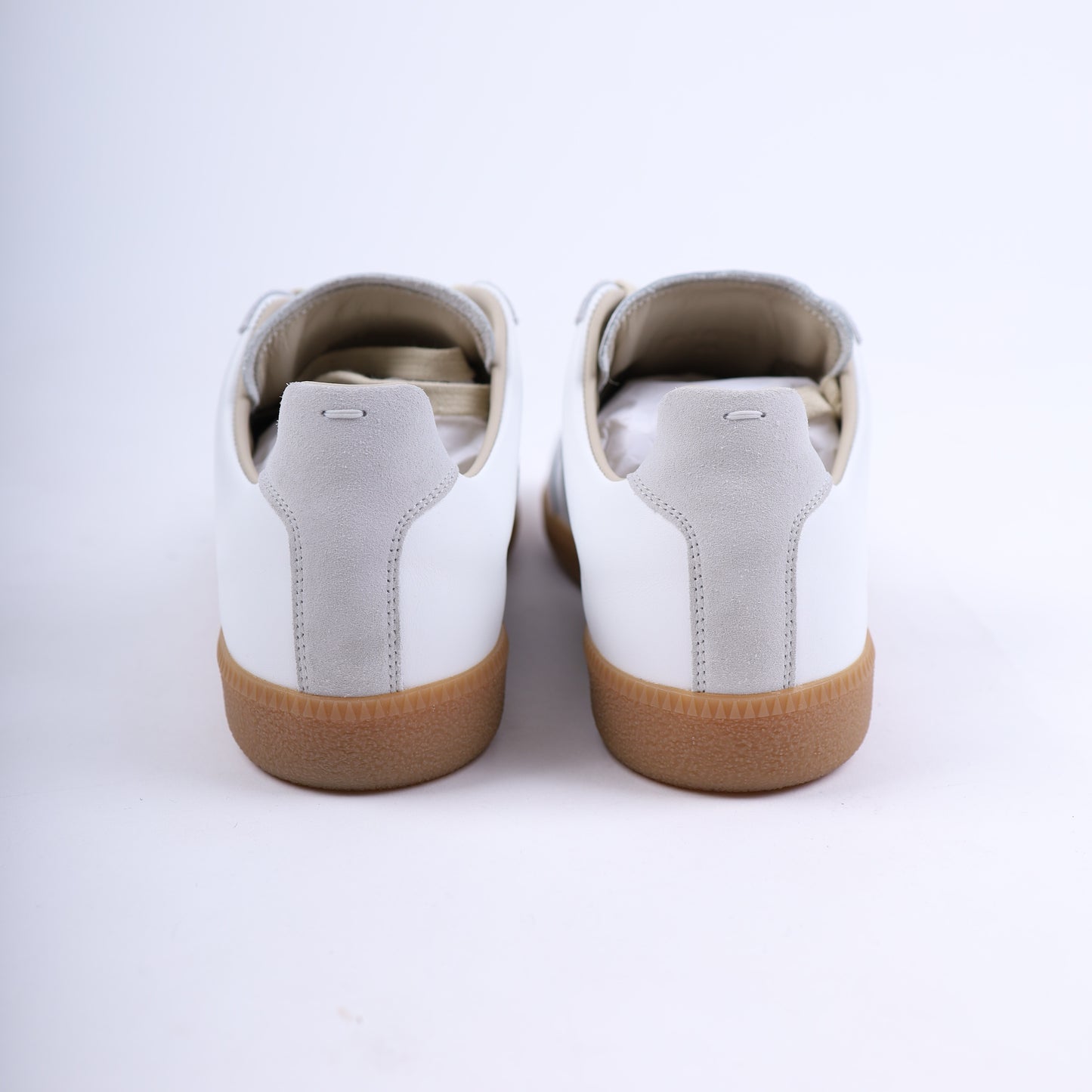 GATS WHITE/GREY WITH GUM SOLE