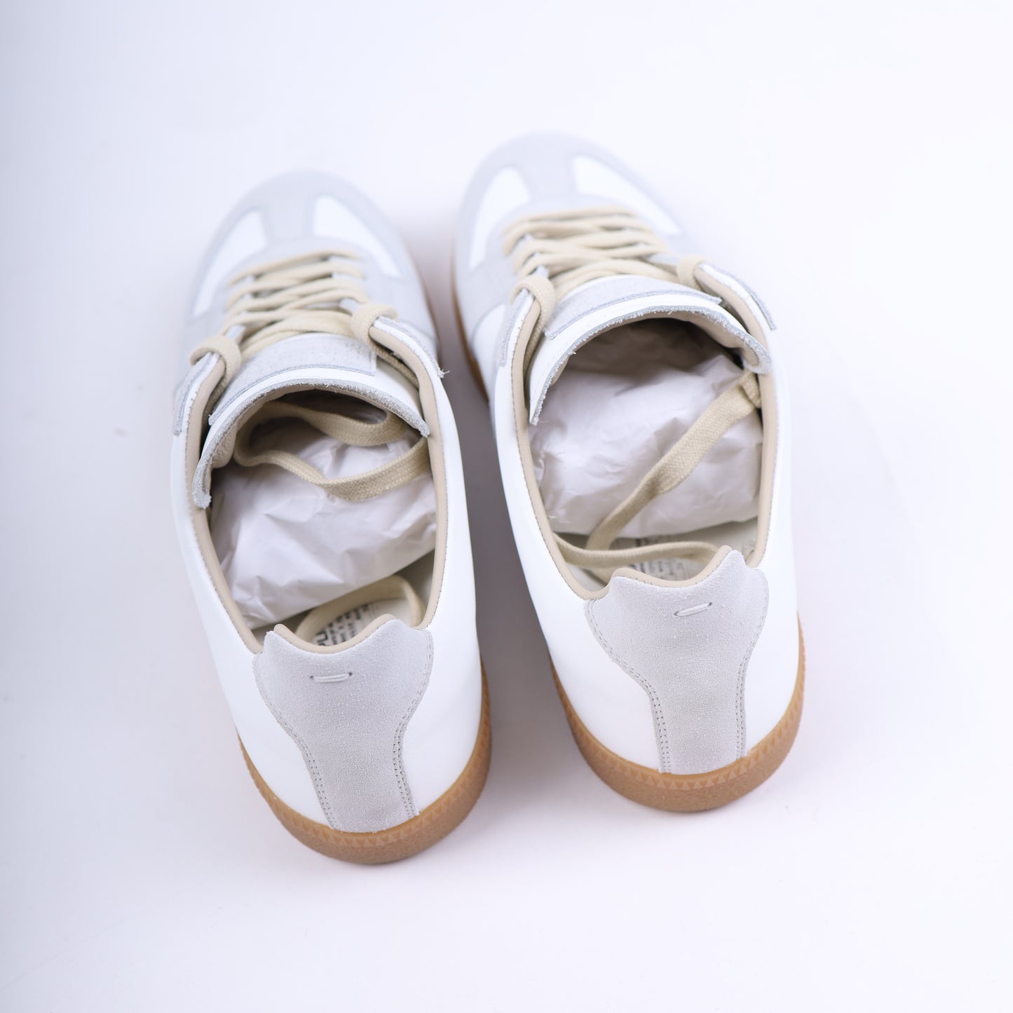 GATS WHITE/GREY WITH GUM SOLE
