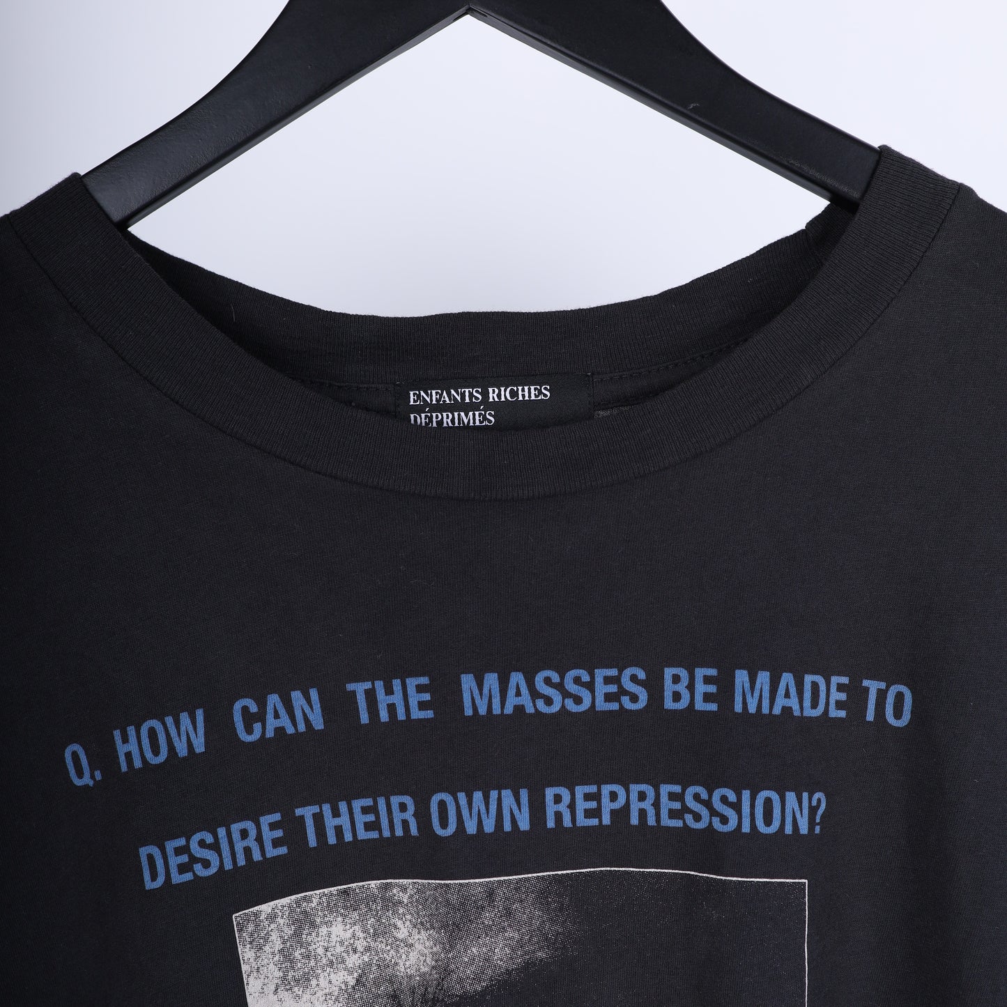 ERD QUIET EYES T-SHIRT SS24
