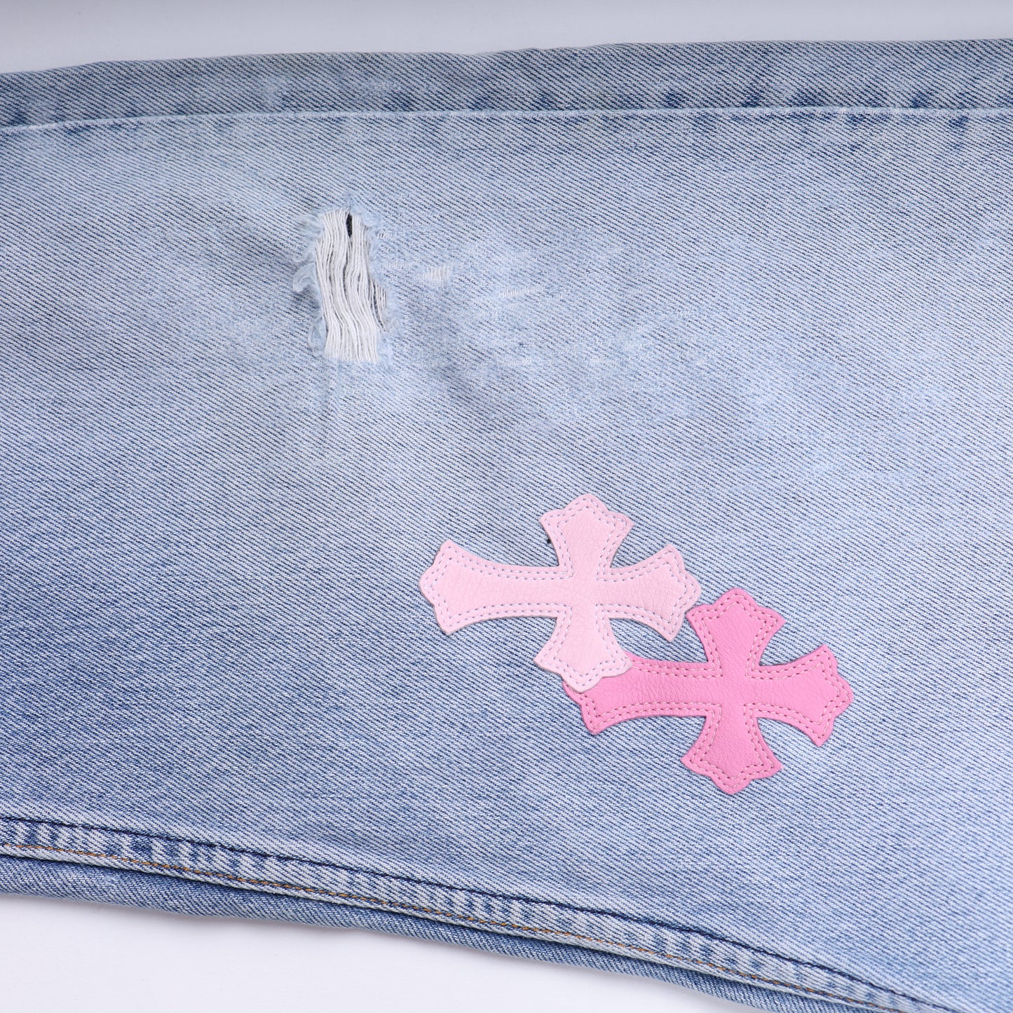 PINK CROSS PATCH 501 LEVI'S DENIM