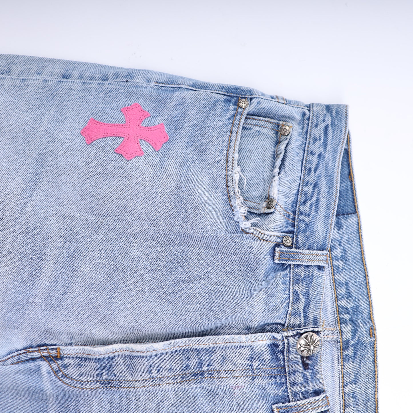PINK CROSS PATCH 501 LEVI'S DENIM