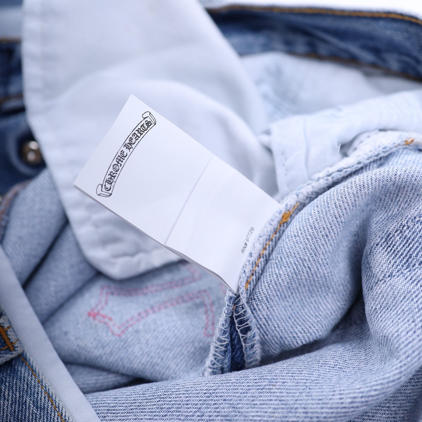 PINK CROSS PATCH 501 LEVI'S DENIM