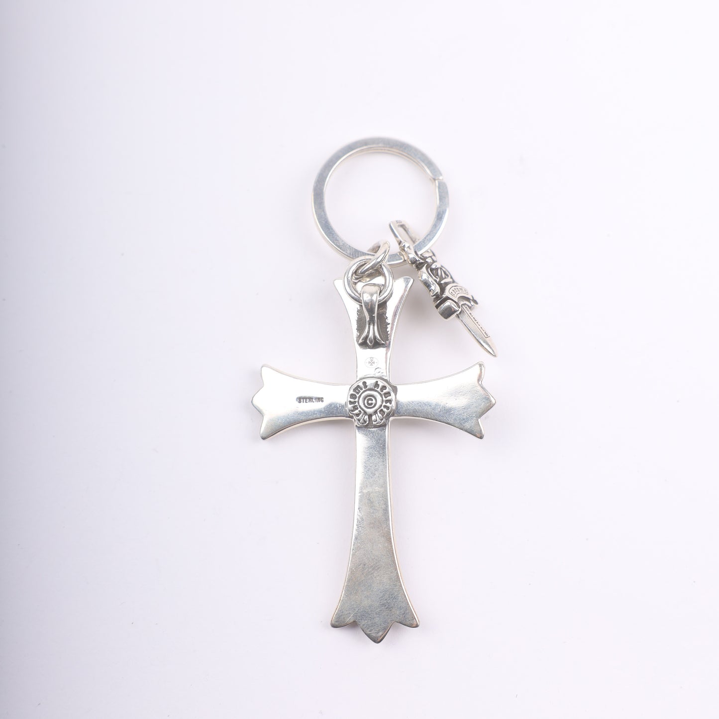 CHROME HEARTS LARGE CROSS + DAGGER KEY RING