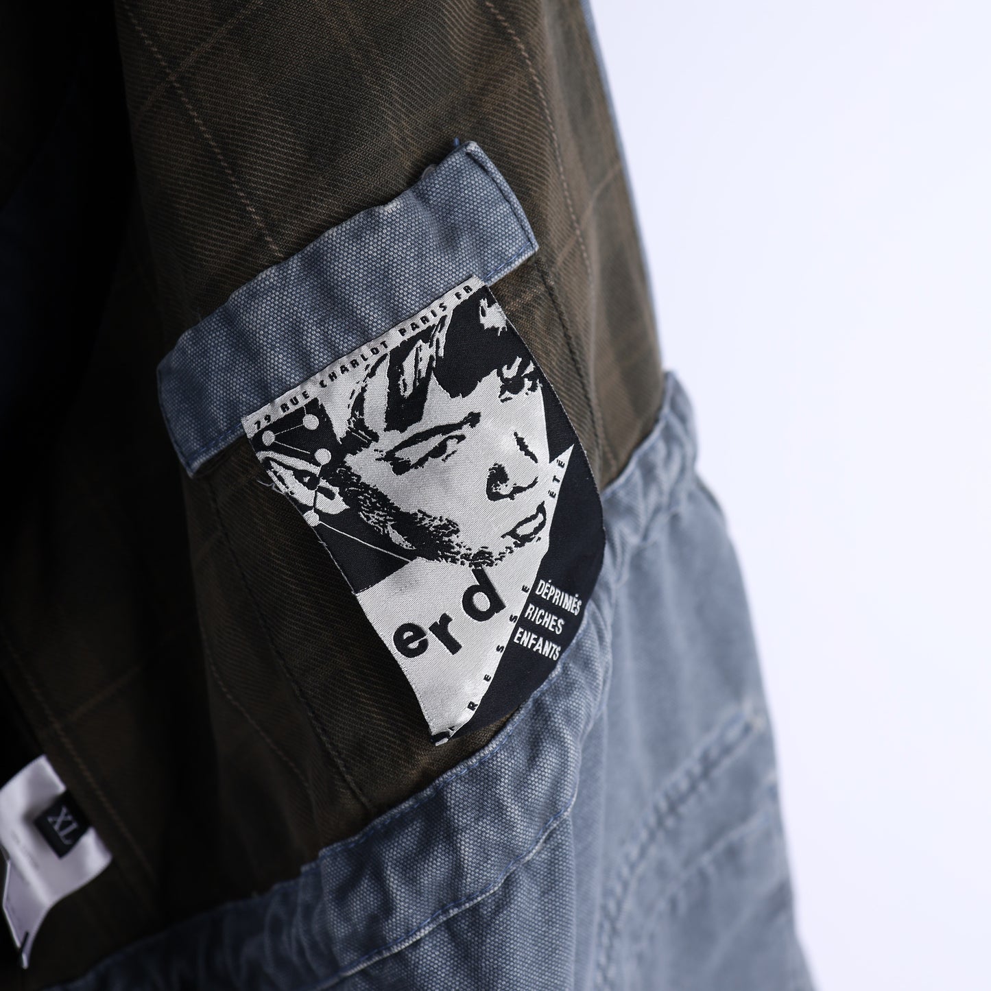 ERD GREY SCREENPRINTED PARKA