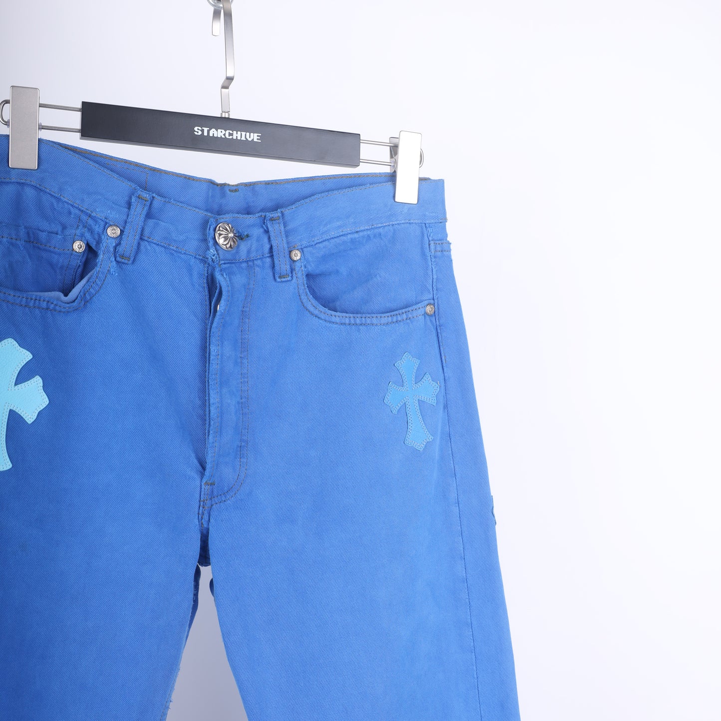 BLUE ON BLUE CROSS PATCH LEVI'S DENIM