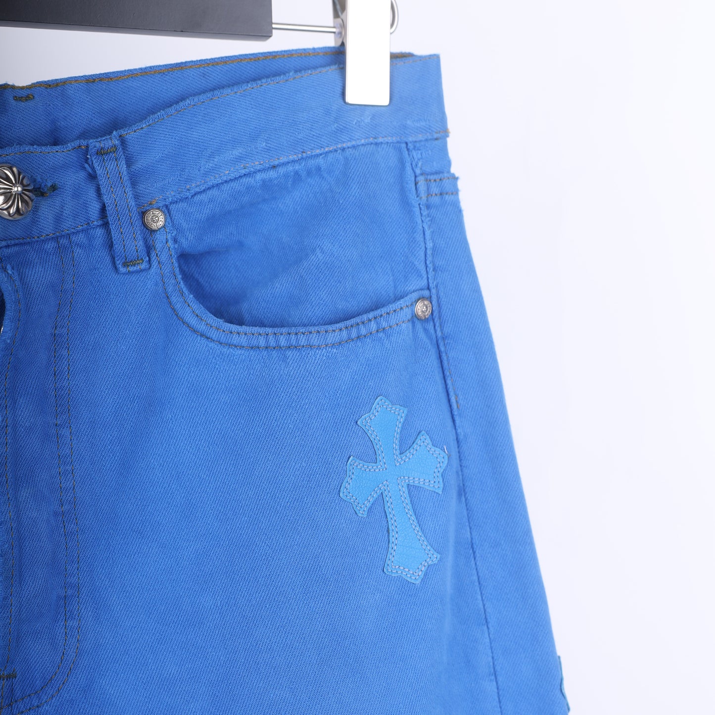 BLUE ON BLUE CROSS PATCH LEVI'S DENIM