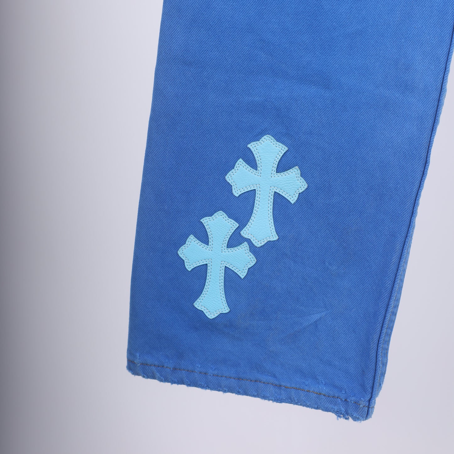 BLUE ON BLUE CROSS PATCH LEVI'S DENIM