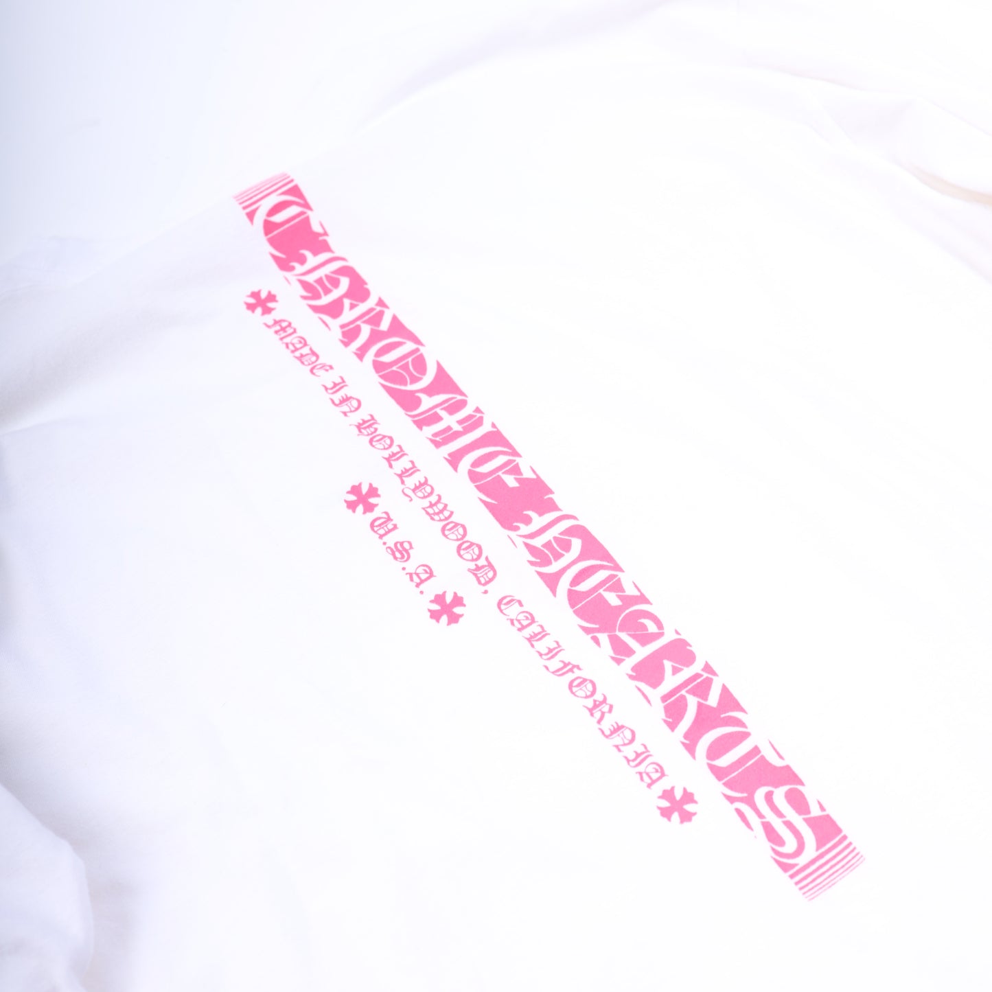CH WHITE SCRIPT HOT PINK LONGSLEEVE T-SHIRT