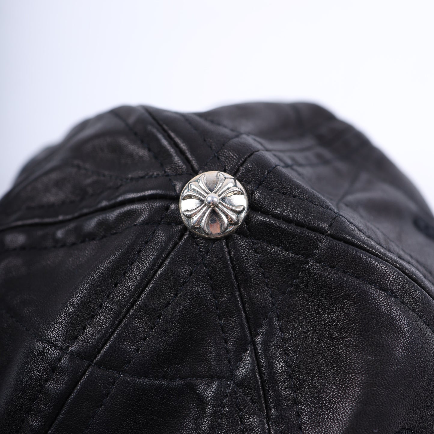 BLACK LEATHER SPIDER WEB HAT