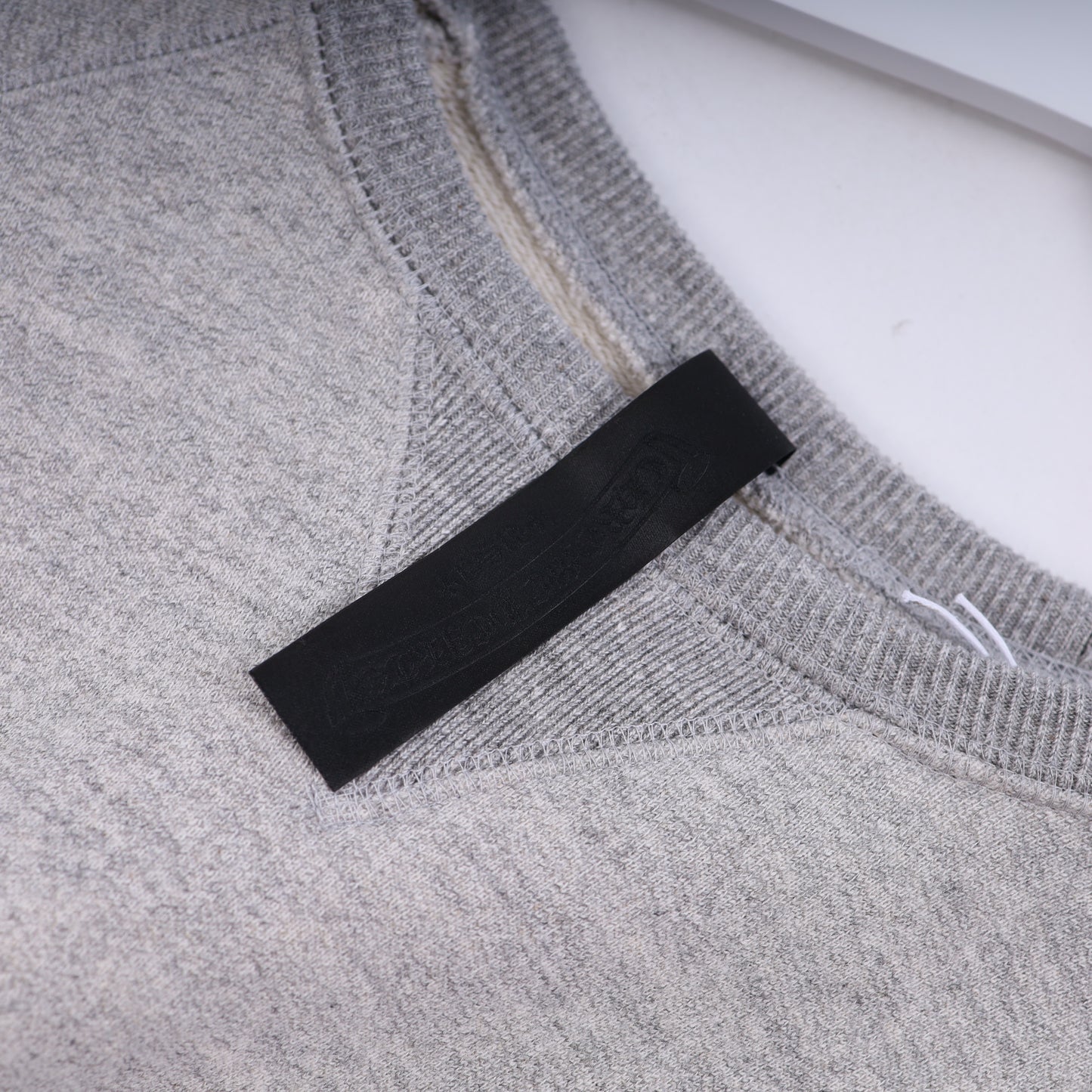CH CEMETERY BLACK PATCH HEATHER GREY CREWNECK