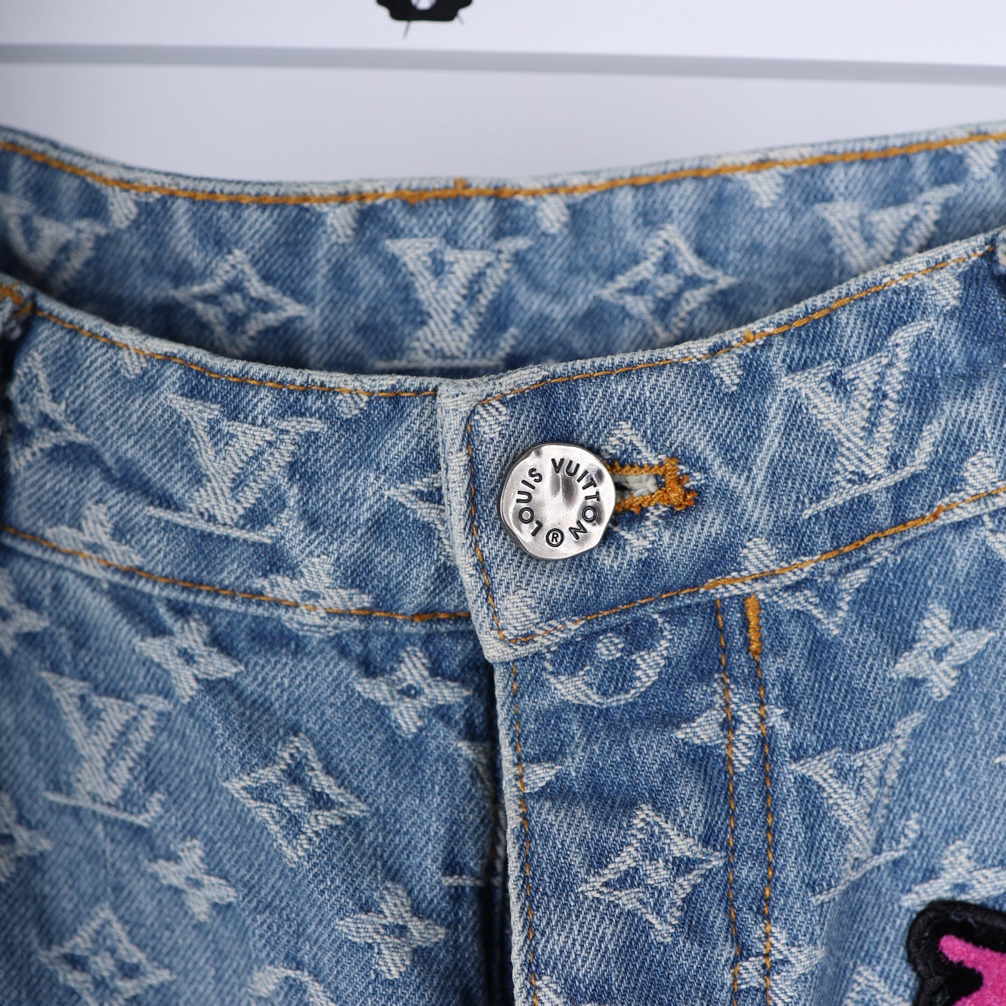 LOUIS VUITTON GRAFFITI DENIM SZ 33