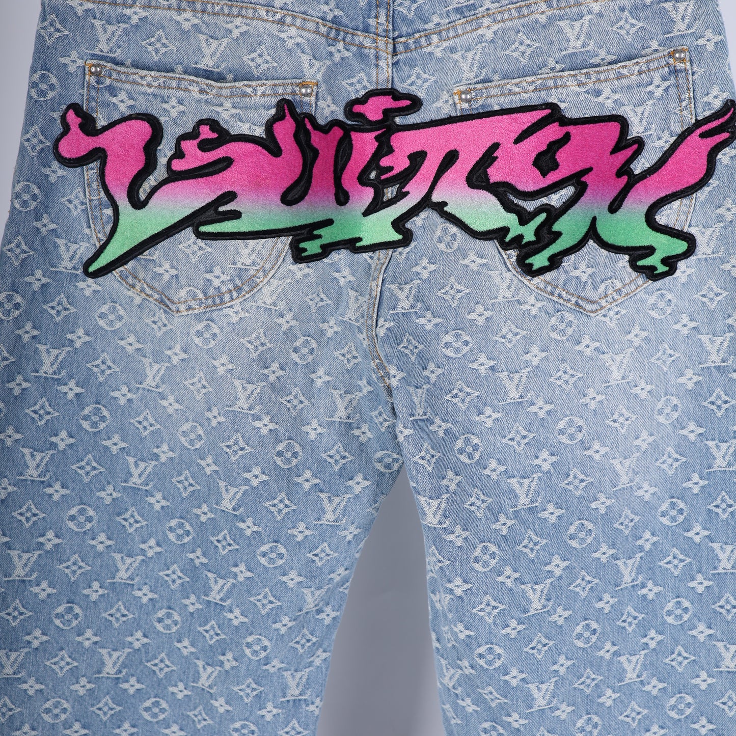 LOUIS VUITTON GRAFFITI DENIM SZ 33