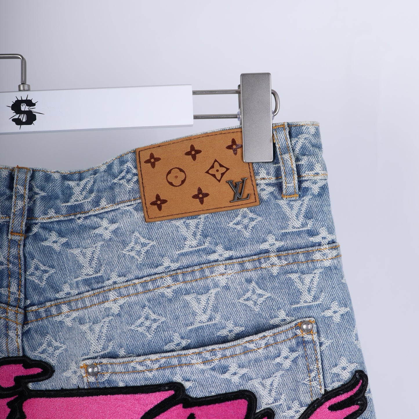 LOUIS VUITTON GRAFFITI DENIM SZ 33