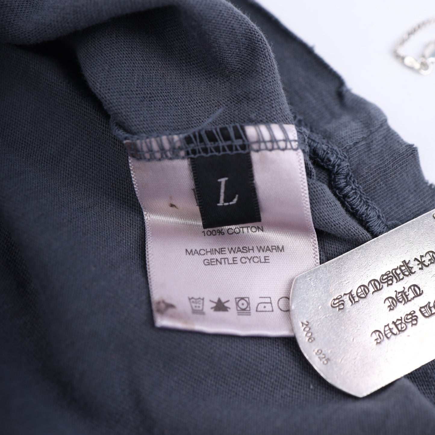 ERD GREY PAINTED LOGO TSHIRT SZ L