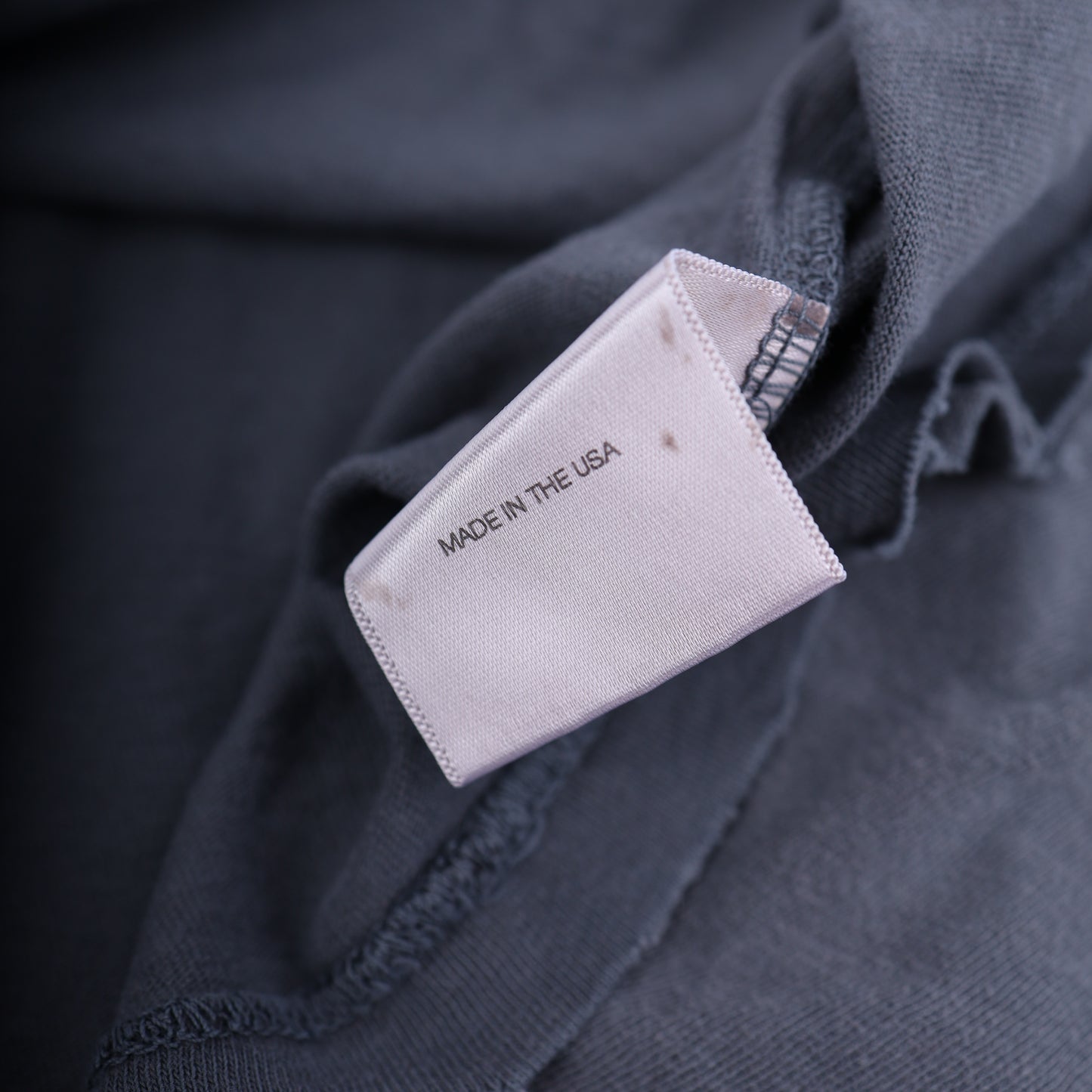 ERD GREY PAINTED LOGO TSHIRT SZ L