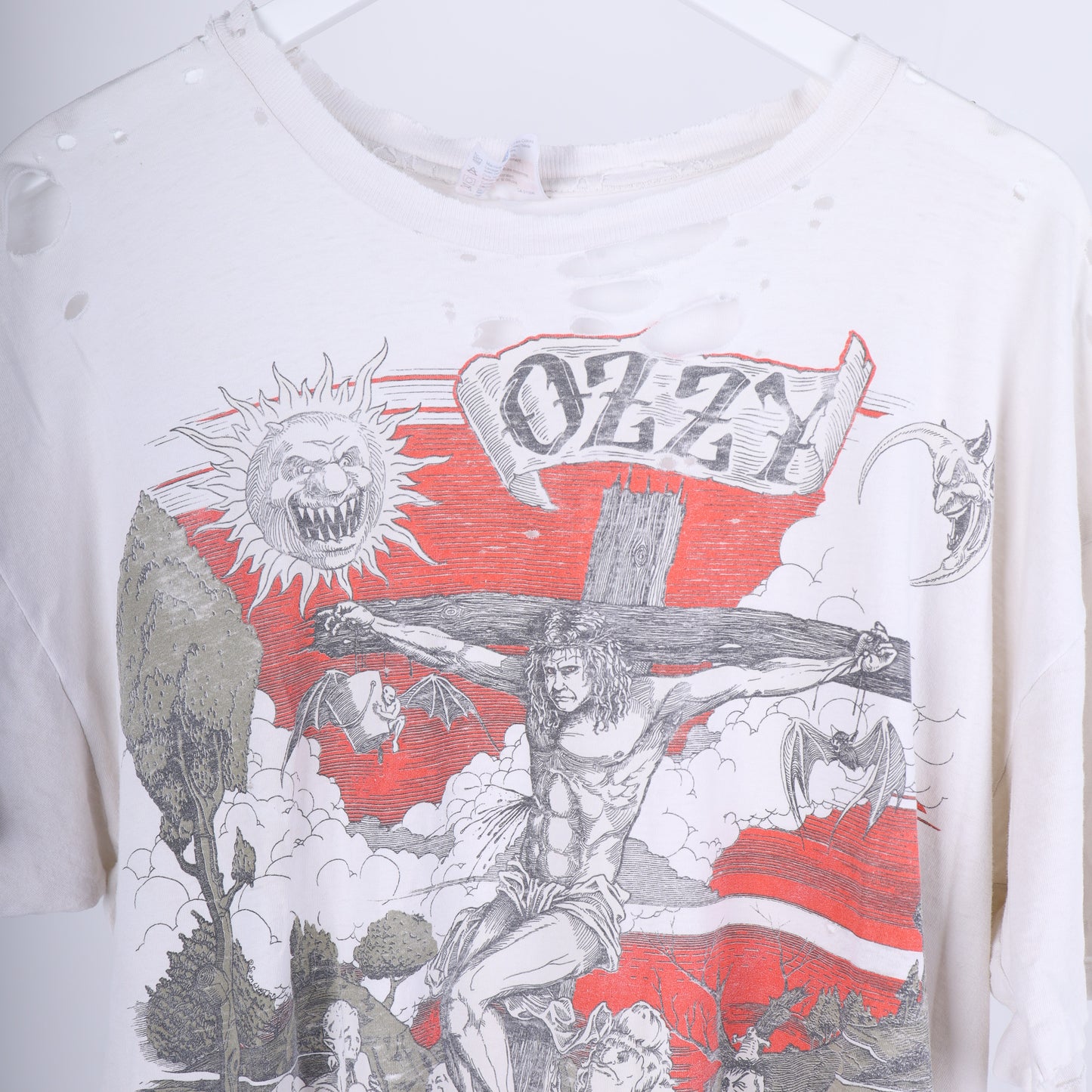 VINTAGE OZZY OSBOURNE THRASHED CRUCIFICTION T-SHIRT
