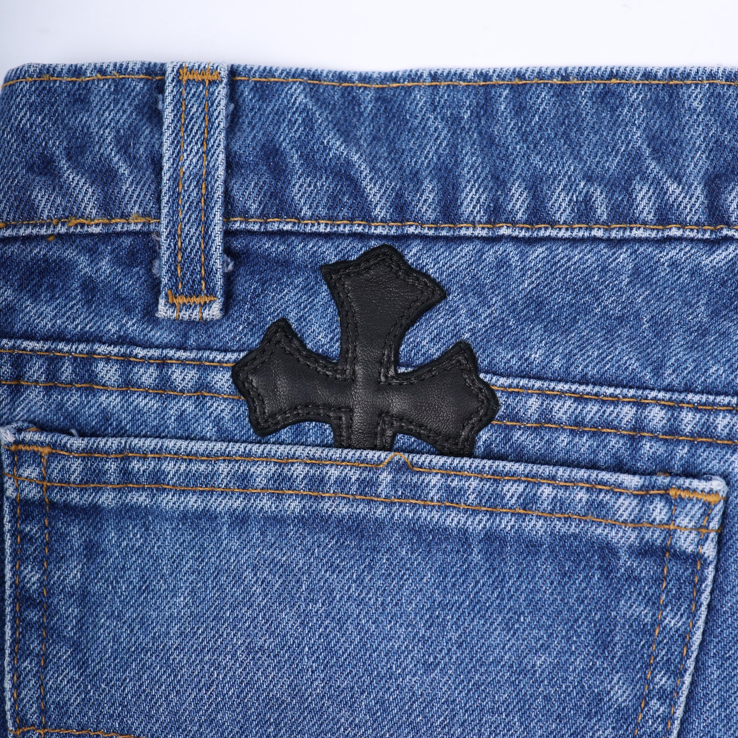DARK WASH 517 CROSS PATCH LEVI'S DENIM