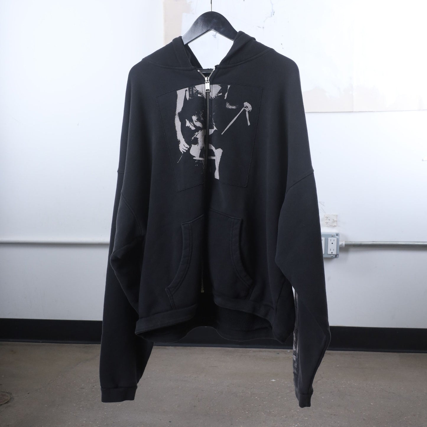 ENFANTS RICHES DEPRIMES ASPHYXIATION ASSEMBLAGE HOODIE XL