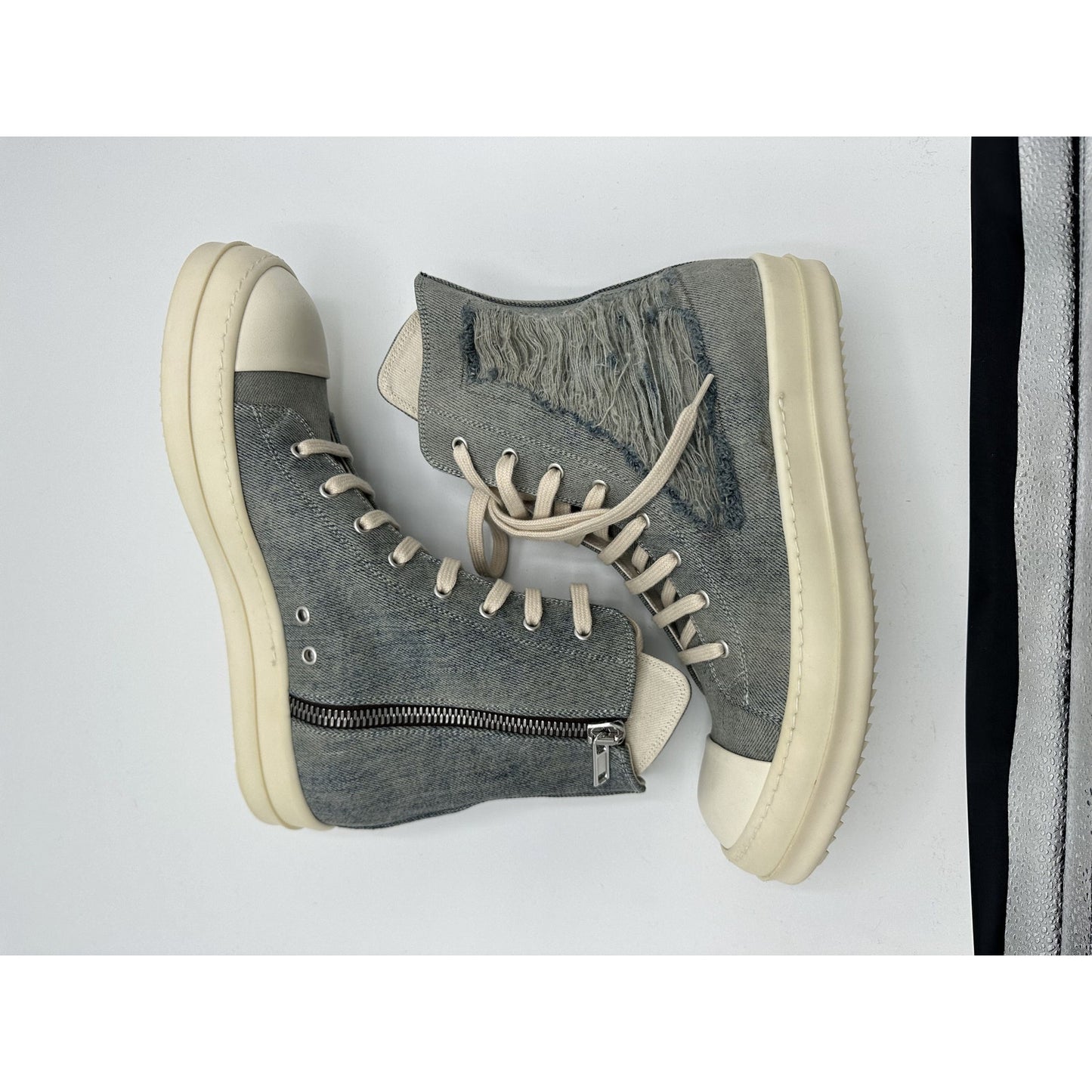 RICK OWENS DISTRESSED BLUE DENIM RAMONE DRKSHDW