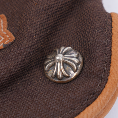 CH BROWN PEANUT BUTTER GLOVES