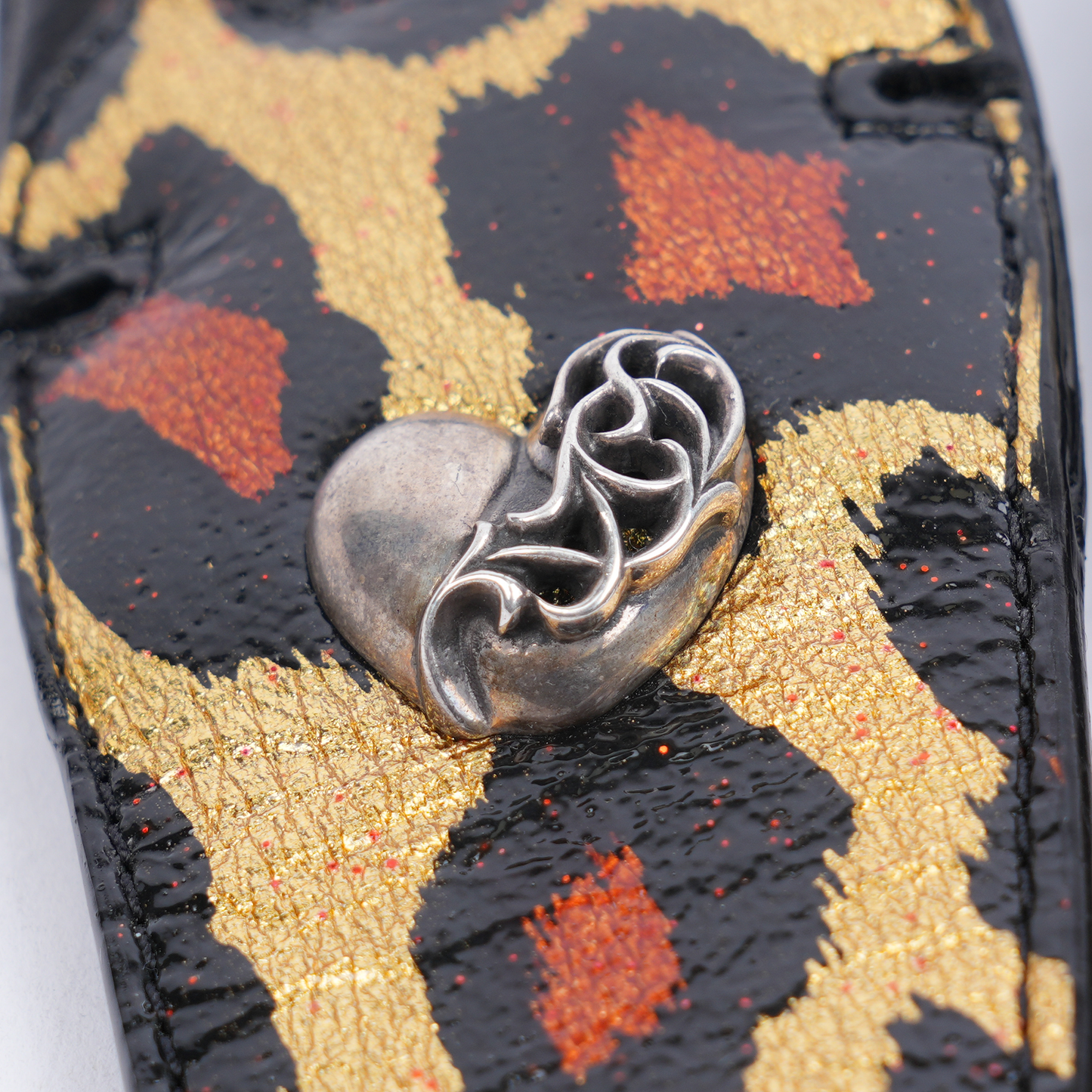 1/1 CHEETAH SPIKED GUITAR STRAP