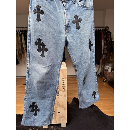 CHROME HEARTS LIGHT WASH LEVI'S CROSS PATCH DENIM SIZE 34 HEMMED