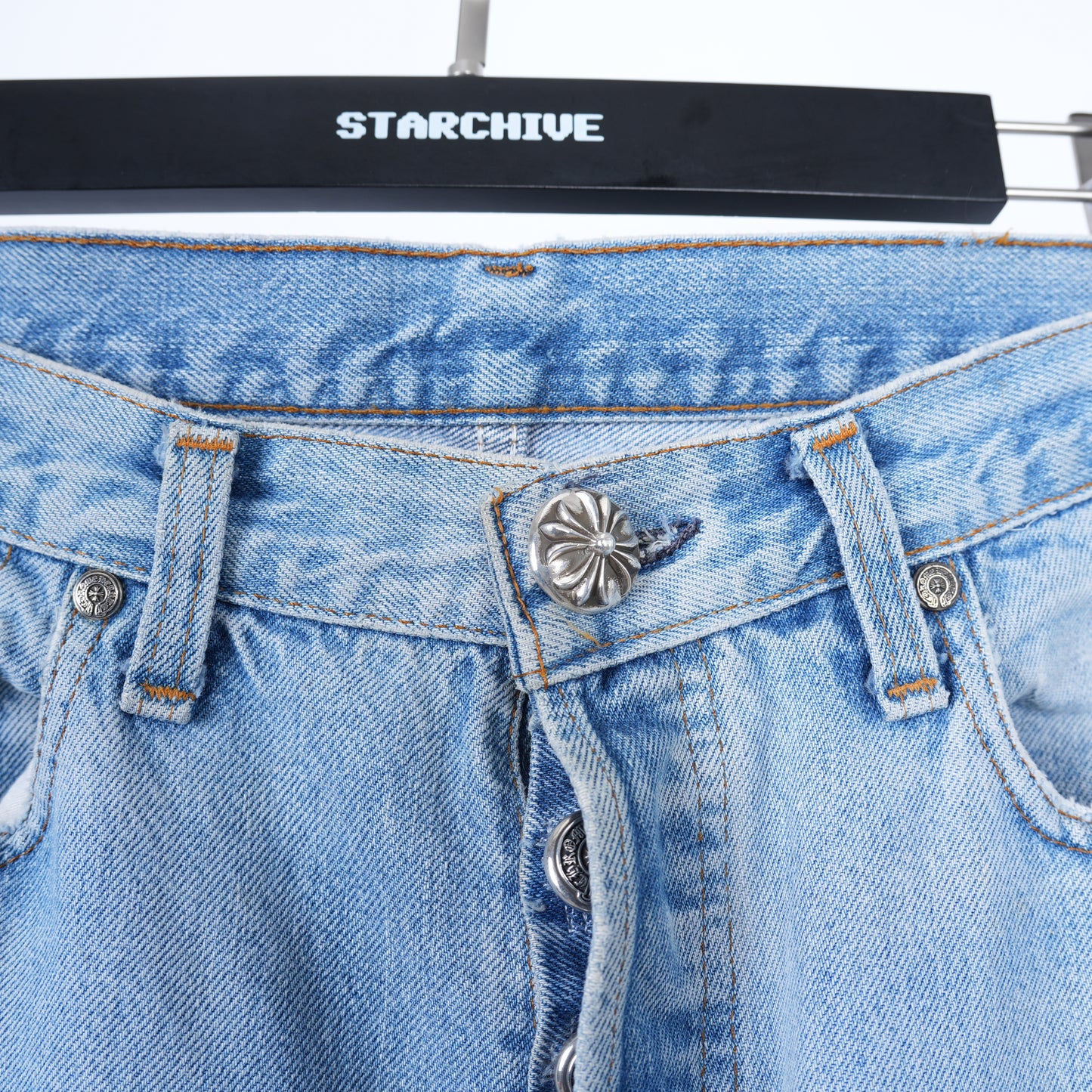 CHROME HEARTS BLUE PLAIN LEVI WITH HARDWARE