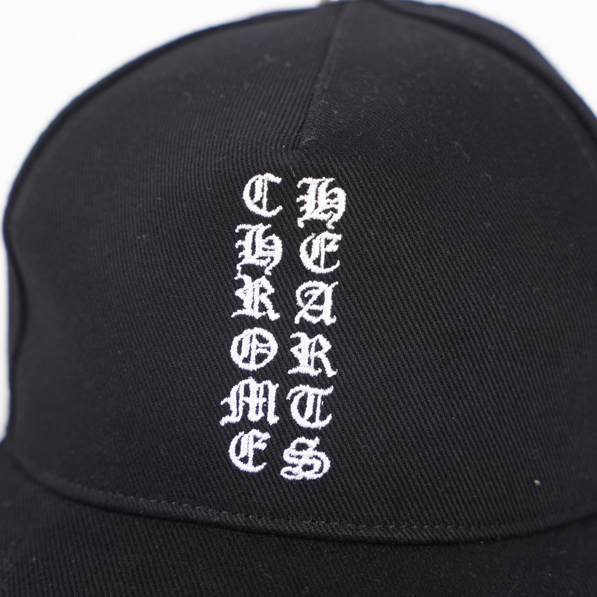 CHROME HEARTS LOGO SCROLL EMBROIDERED HAT