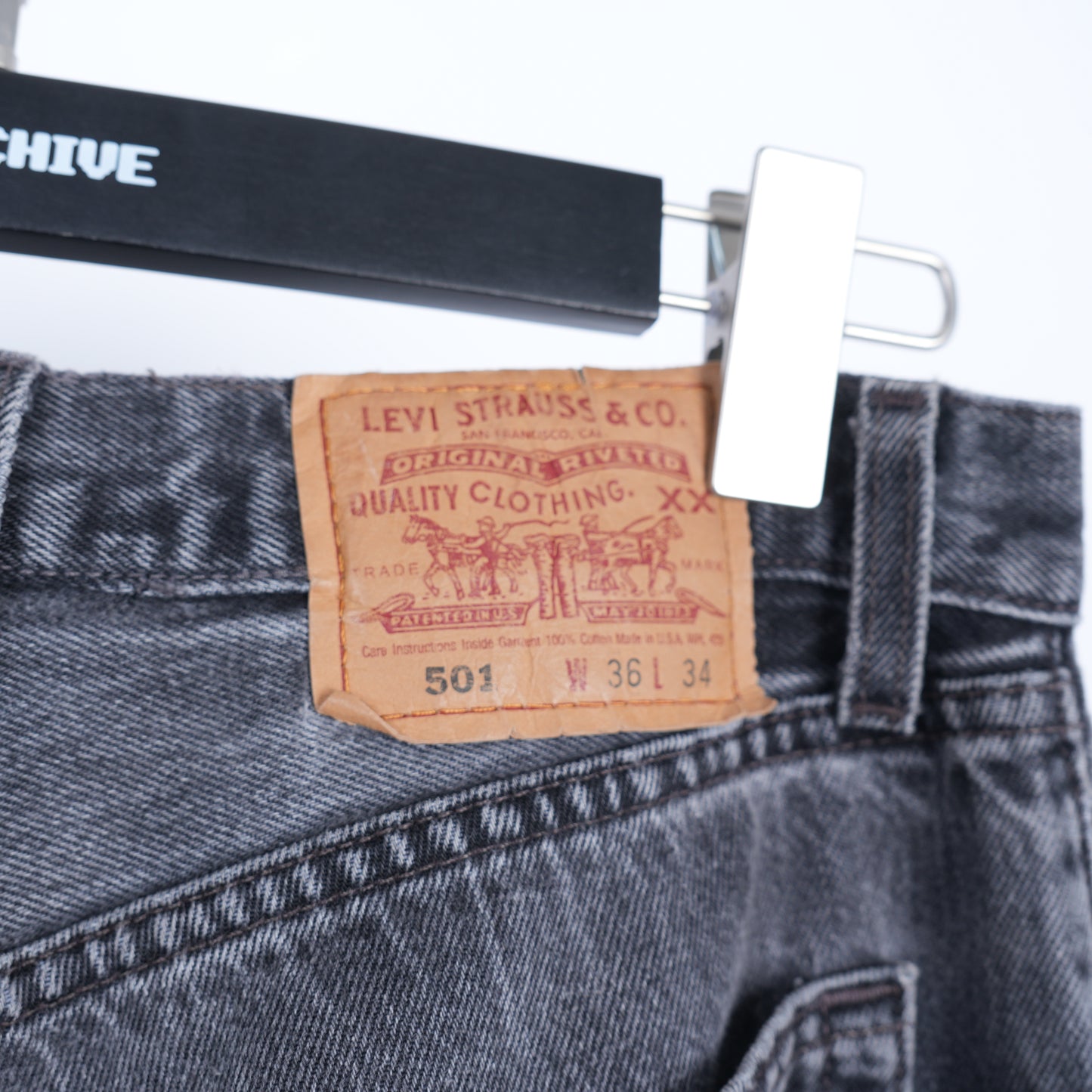 CHROME HEARTS BLACK LEVI CROSS PATCH JEANS