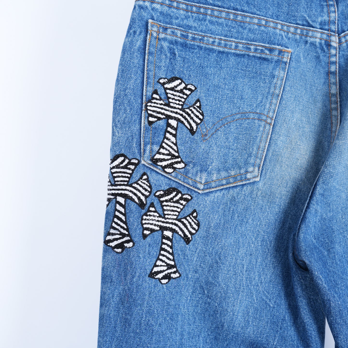 CHROME HEARTS ST BARTH'S ZEBRA SEQUIN PATCH LEVI