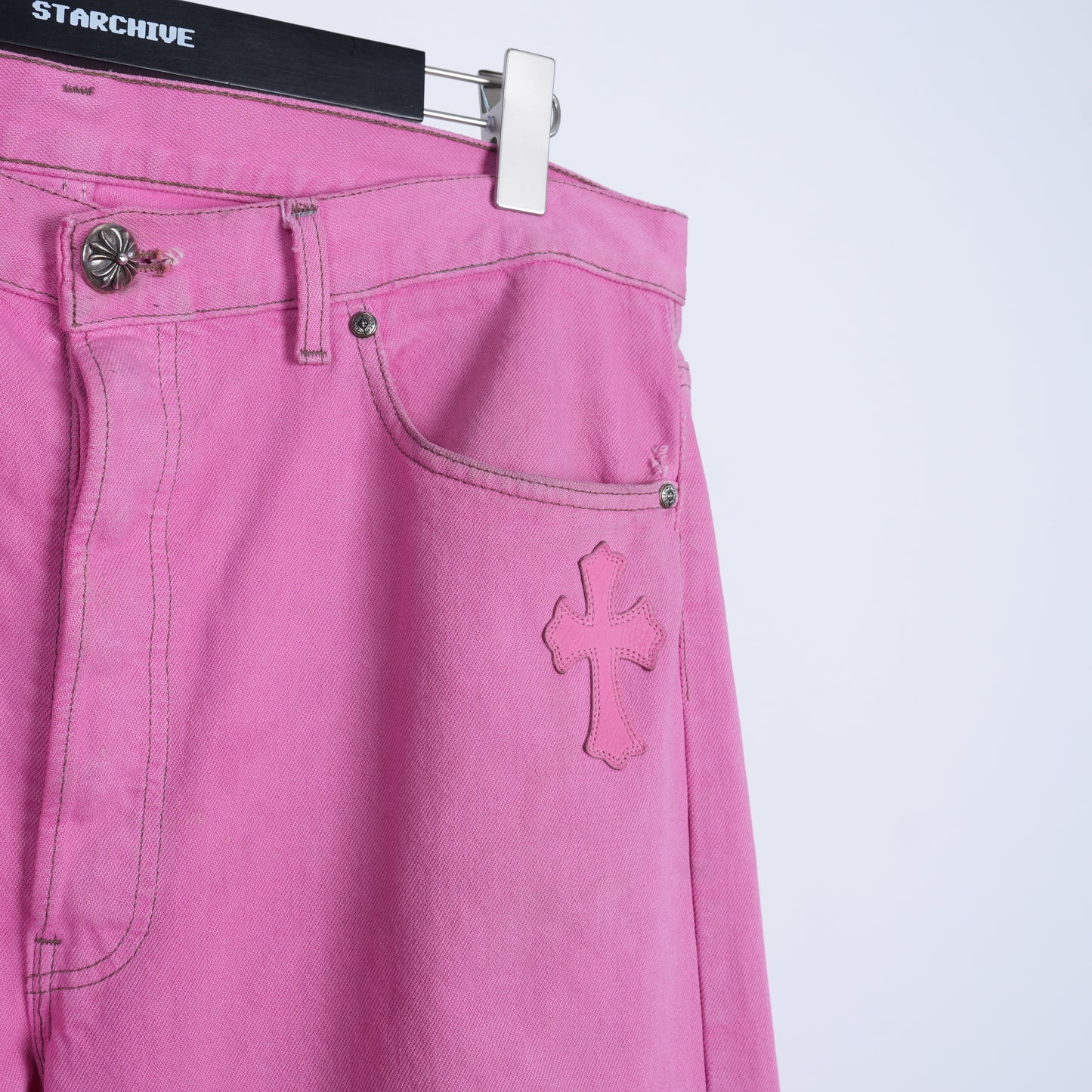 CHROME HEARTS PINK SEX RECORDS CROSS PATCH JEANS