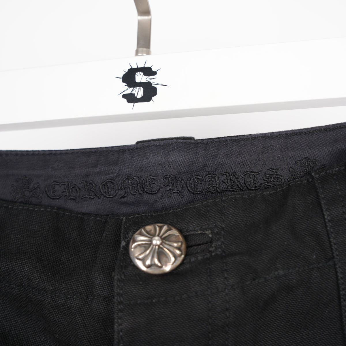 CHROME HEARTS BLACK CROSS PATCH FATIGUE PANTS
