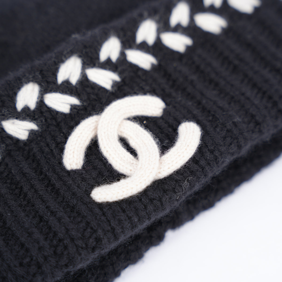 CHANEL KNITTED LOGO BEANIE