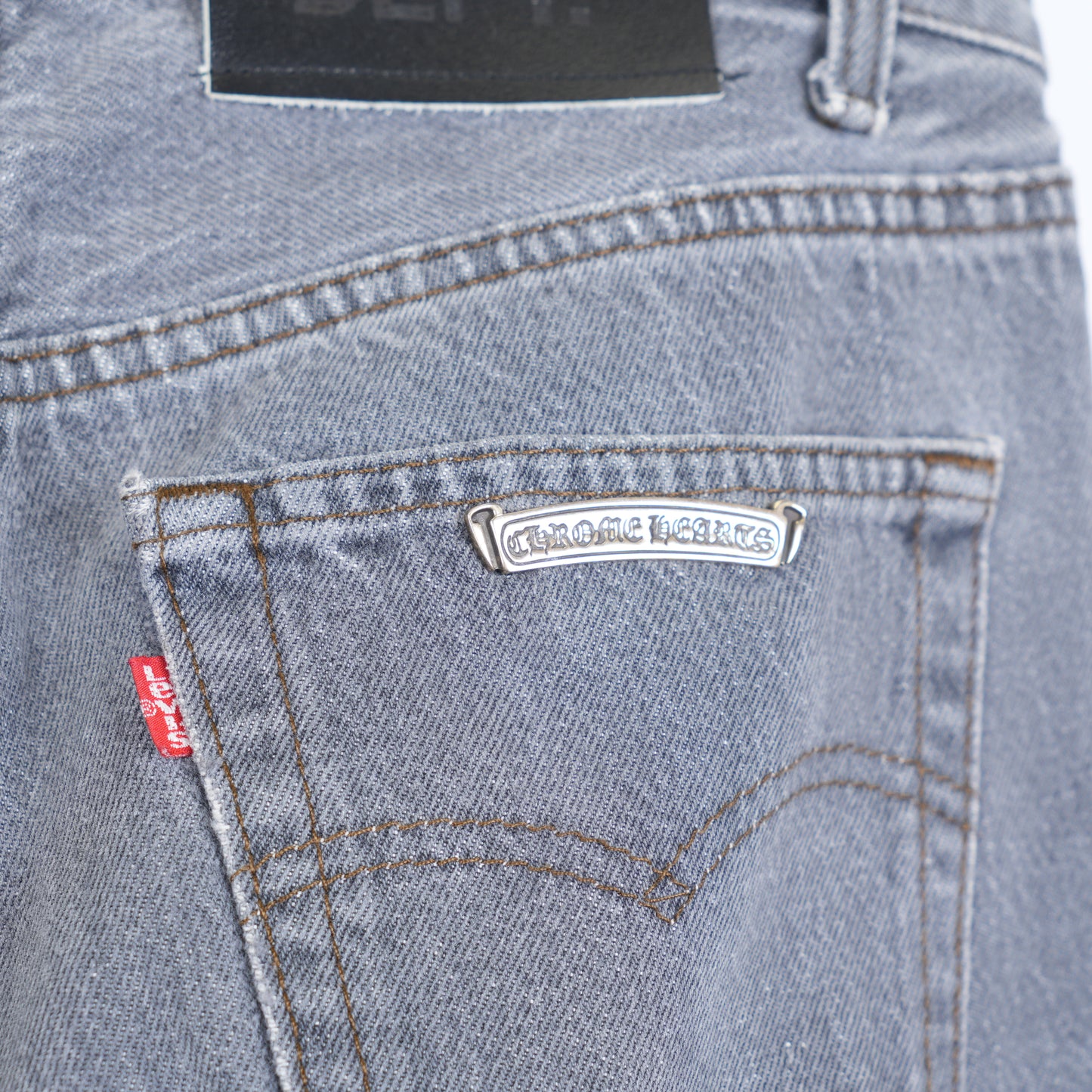 CHROME HEARTS X GALLERY DEPT. CROSS PATCH LEVI'S DENIM PANTS