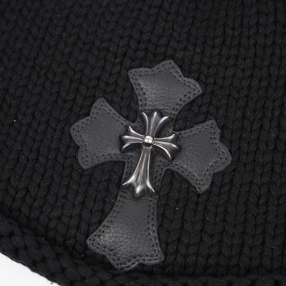 CHROME HEARTS CROSS PATCH BEANIE WITH CROSS HARDWARE