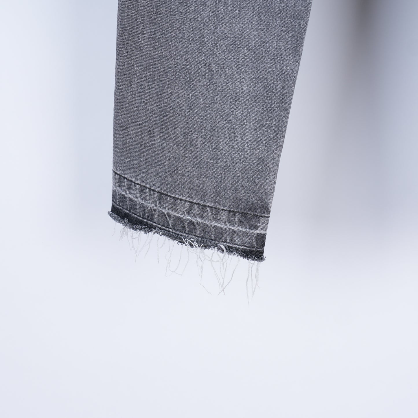 CELINE WESLEY GREY WASH DENIM