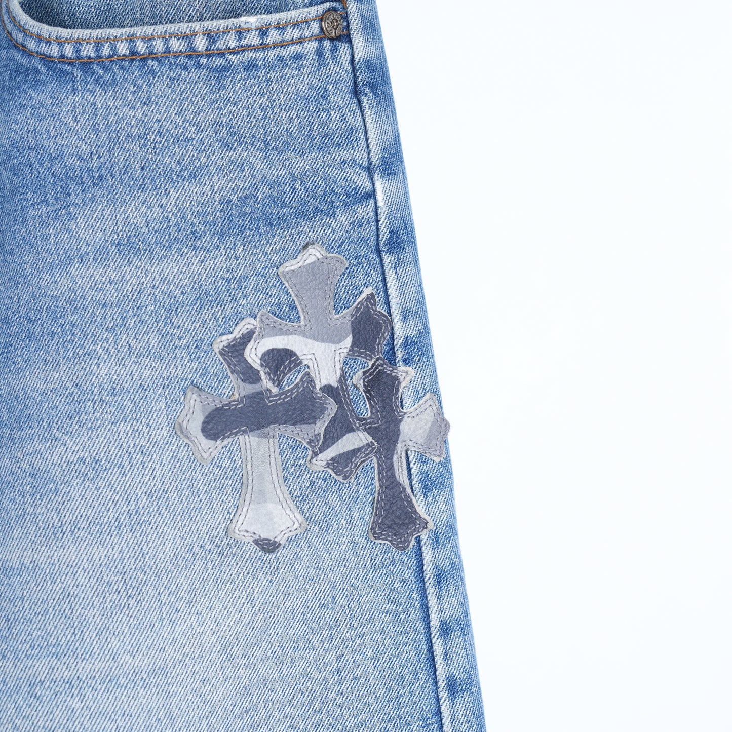 CHROME HEARTS SNOW CAMO 501 LEVI
