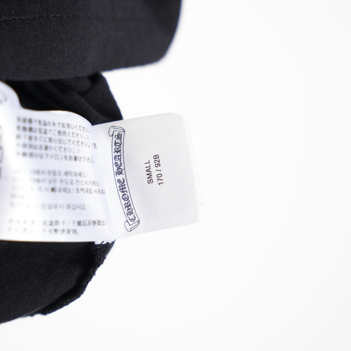 CHROME HEARTS SCRIPT NECK HORSESHOE LOGO POCKET TEE