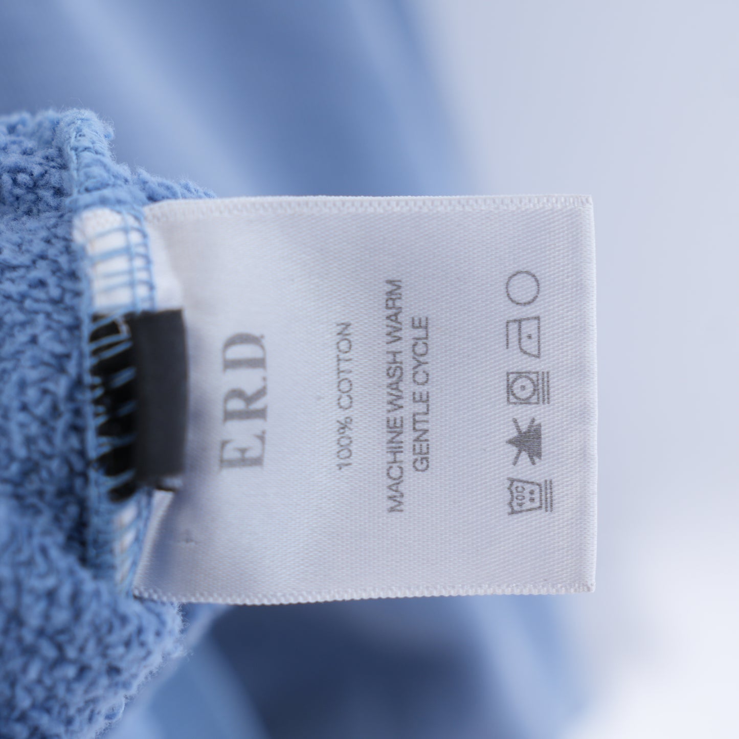 ERD NUN SWEATER