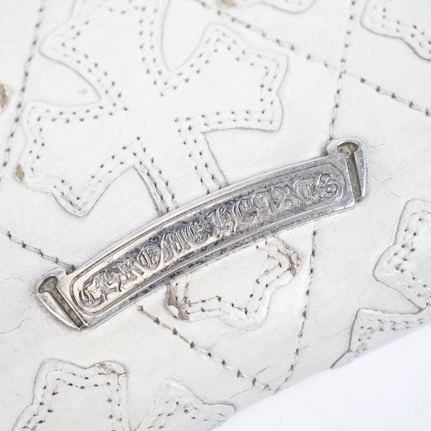 CHROME HEARTS WHITE QUILTED REC-F PATCH WALLET